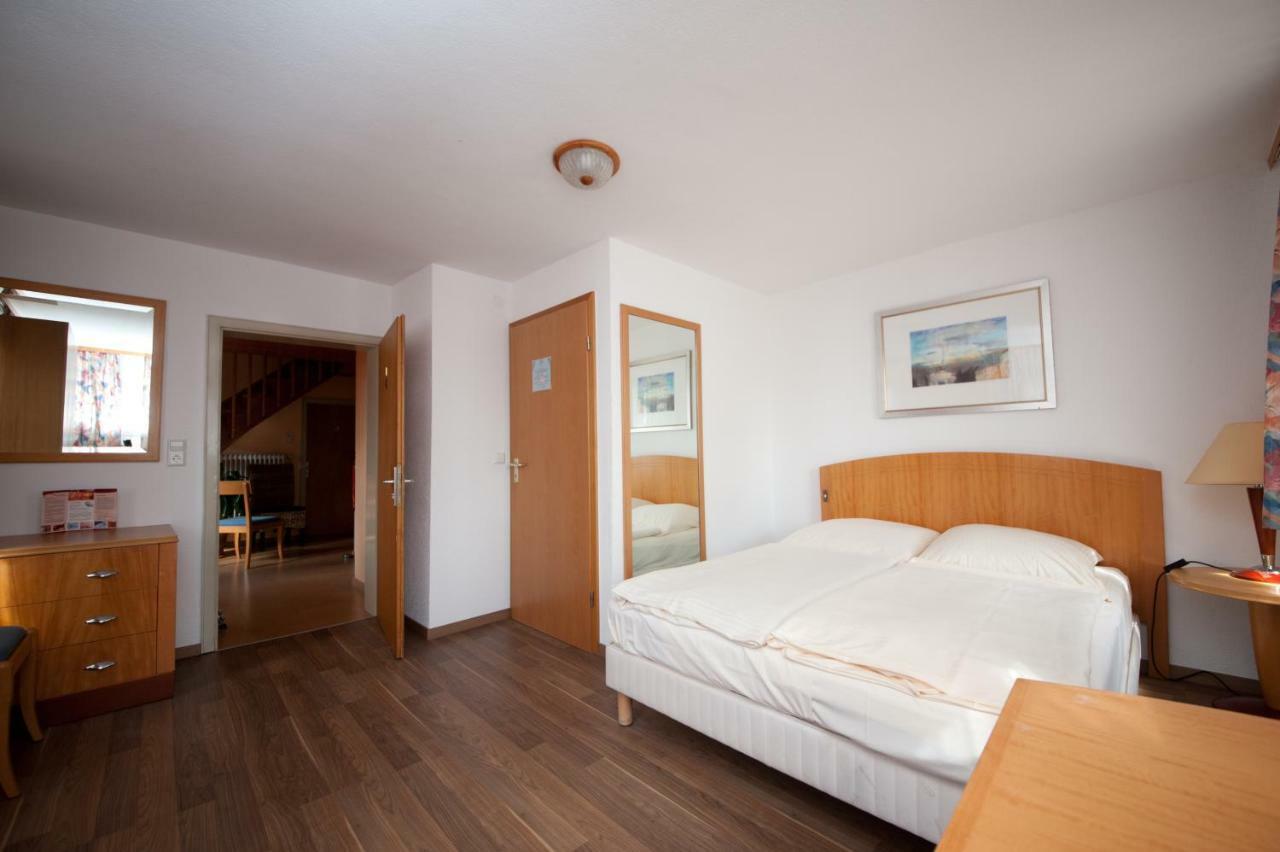 Hotel Gruner Baum Lindau  Bagian luar foto